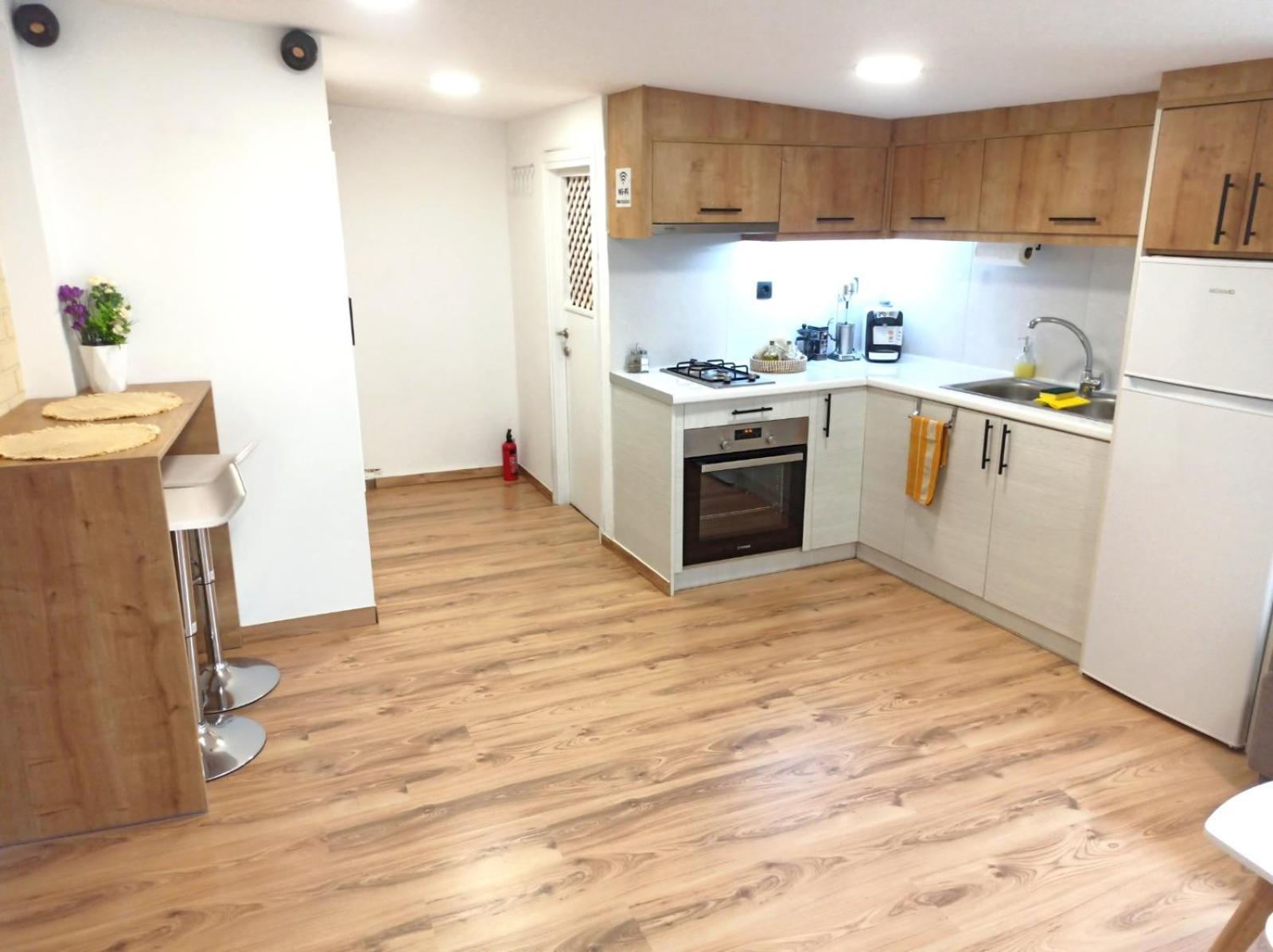 Renovated Loft Near The Center Apartment Heraklion  Bagian luar foto