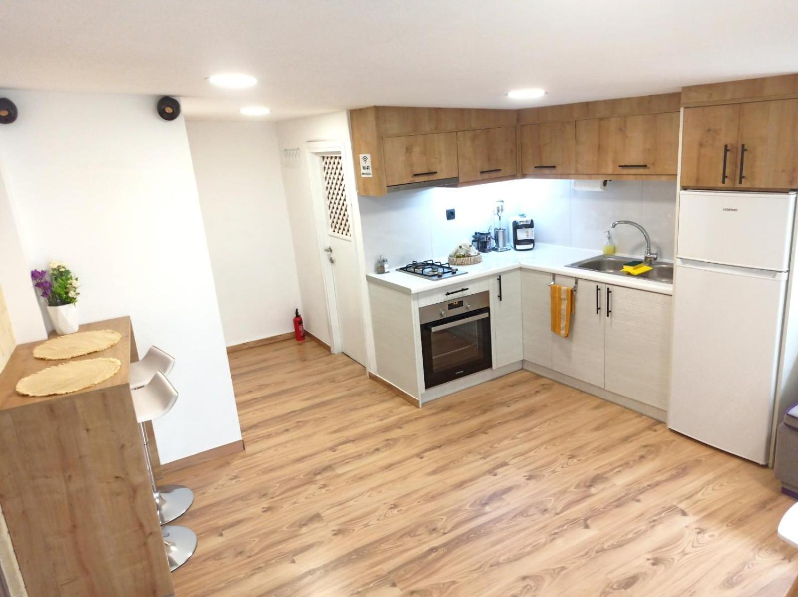 Renovated Loft Near The Center Apartment Heraklion  Bagian luar foto
